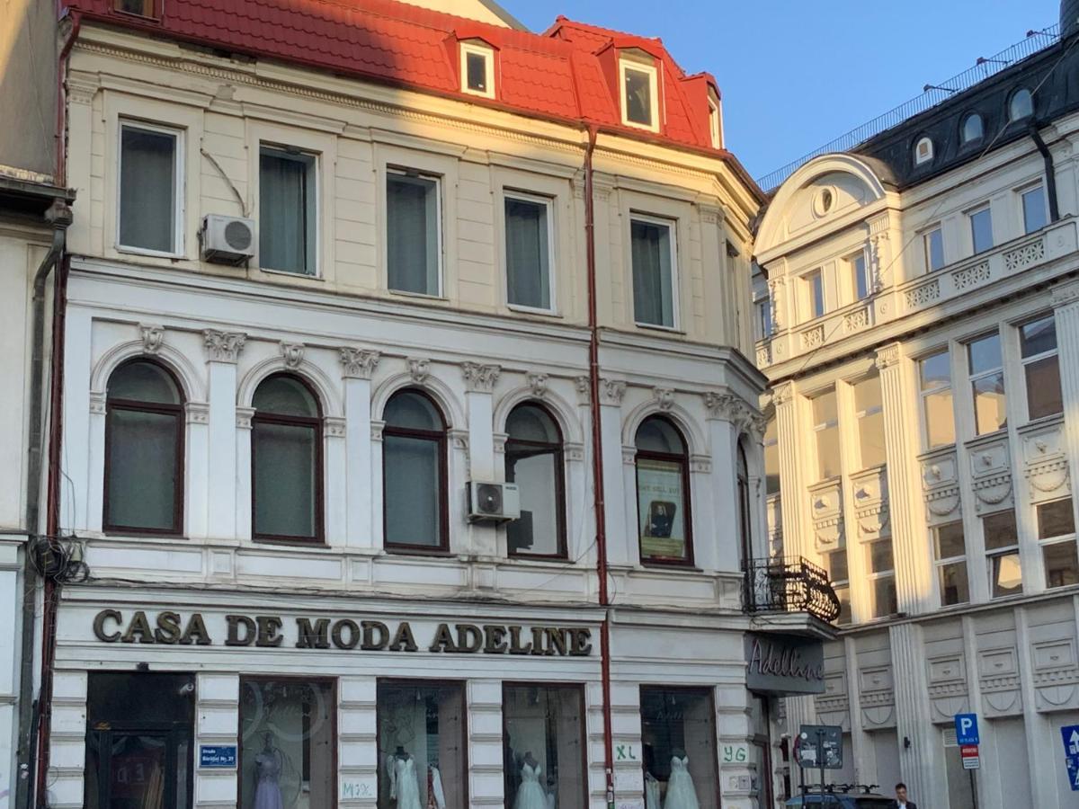 Sada Gallery II Bukarest Kültér fotó